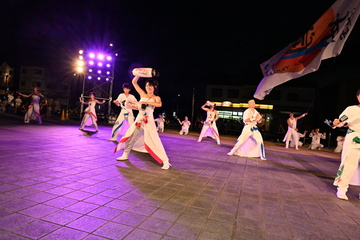 踊る徳内