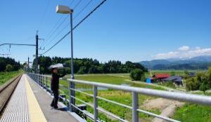 北大石田駅ホーム